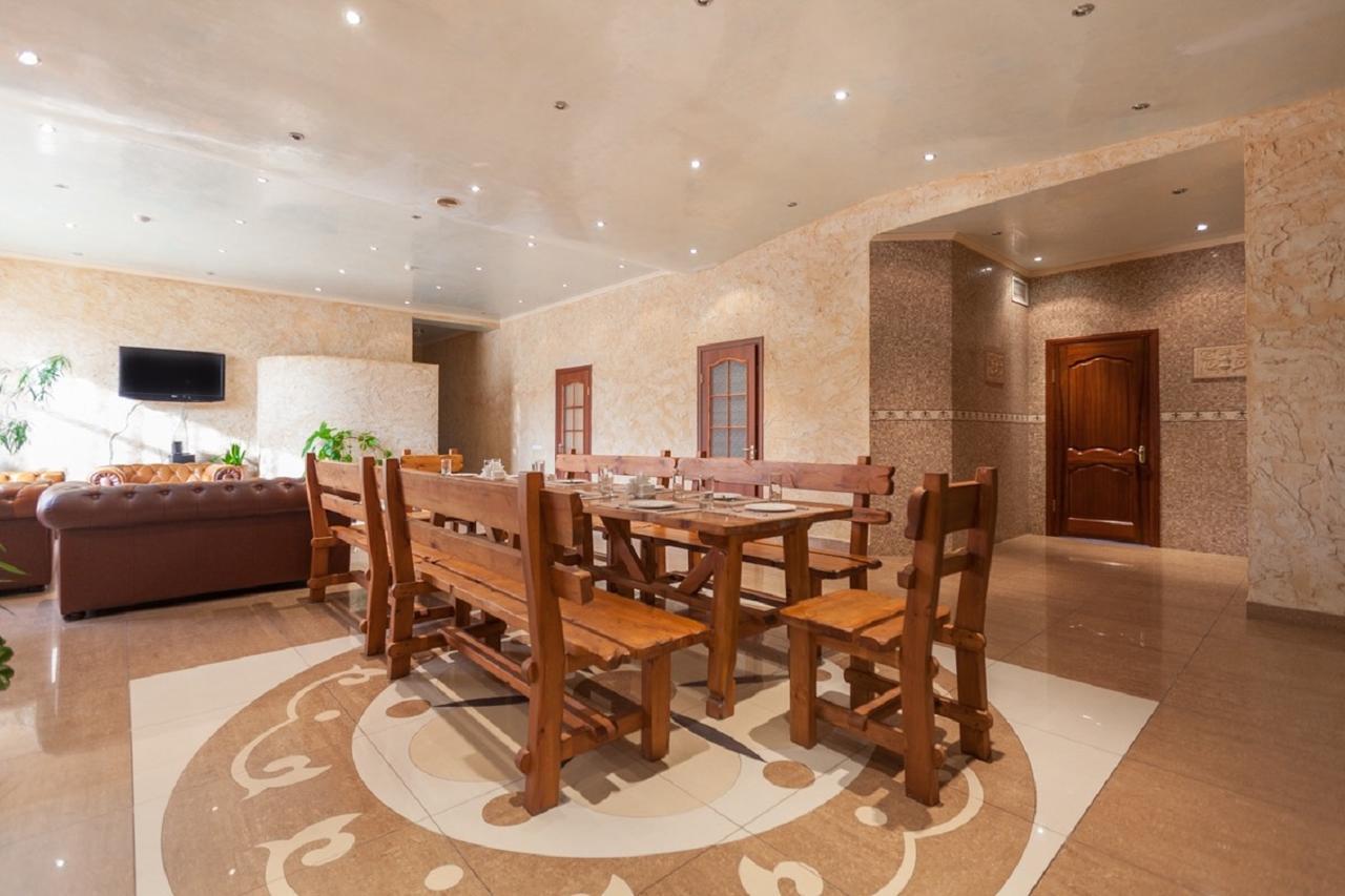 Stary Melnik Hotel Almaty Bagian luar foto