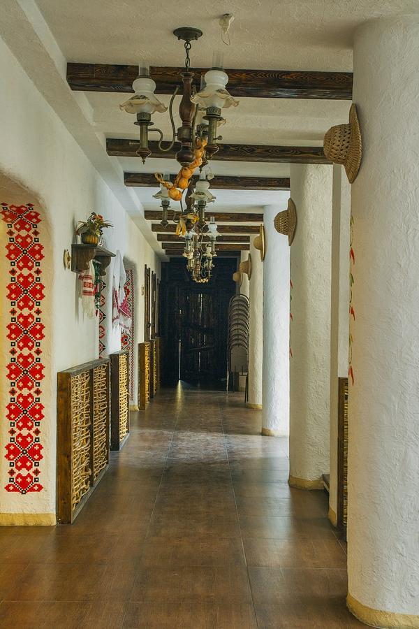 Stary Melnik Hotel Almaty Bagian luar foto