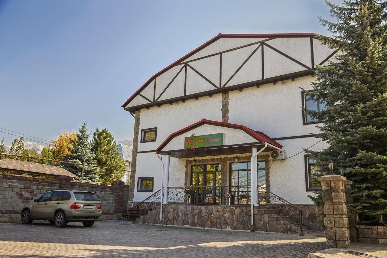 Stary Melnik Hotel Almaty Bagian luar foto