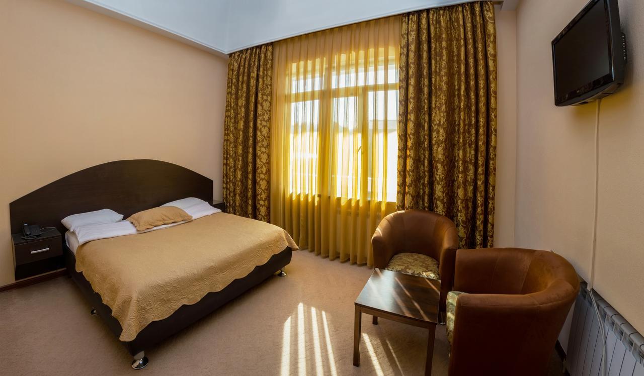 Stary Melnik Hotel Almaty Bagian luar foto
